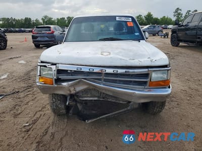 Piąte zdjęcie samochodu w środku: 1995 DODGE DAKOTA VIN:1B7GL23X1SS156064 - miniatura