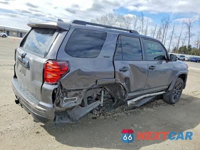 Trzecie zdjęcie samochodu z tyłu: 2021 TOYOTA 4RUNNER NIGHTSHADE EDITION VIN:JTEJU5JR3M5908143 - miniatura