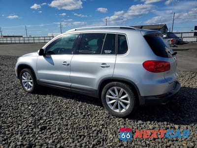 Drugie zdjęcie samochodu z przodu: 2017 VOLKSWAGEN TIGUAN WOLFSBURG VIN:WVGSV7AX0HK005936 - miniatura