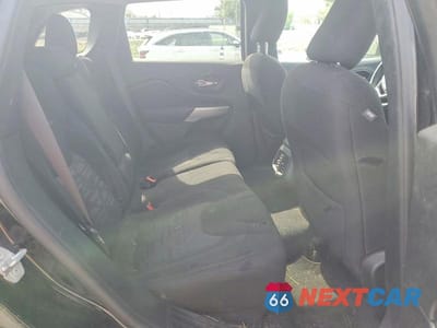 Zdjęcie 11 z 13 samochodu: 2019 JEEP CHEROKEE LATITUDE VIN:1C4PJMCX1KD452949 - miniatura