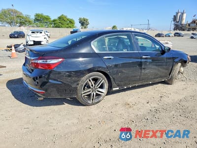 Trzecie zdjęcie samochodu z tyłu: 2017 HONDA ACCORD SPORT VIN:1HGCR2F56HA072362 - miniatura