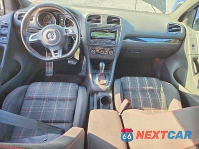 Zdjęcie 8 z 12 samochodu: 2011 VOLKSWAGEN GTI VIN:WVWHV7AJ7BW200782 - miniatura