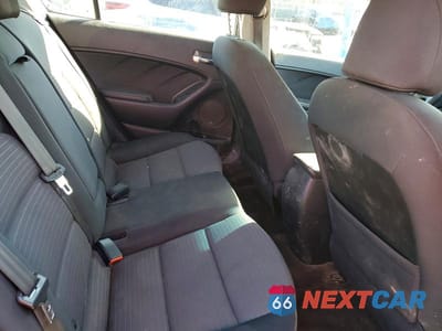 Zdjęcie 10 z 12 samochodu: 2016 KIA FORTE LX VIN:KNAFX4A69G5478914 - miniatura