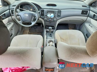 Zdjęcie 8 z 12 samochodu: 2007 KIA OPTIMA LX VIN:KNAGE123X75094928 - miniatura