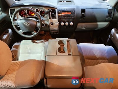Zdjęcie 8 z 11 samochodu: 2007 TOYOTA TUNDRA DOUBLE CAB SR5 VIN:5TBBV541X7S457876 - miniatura