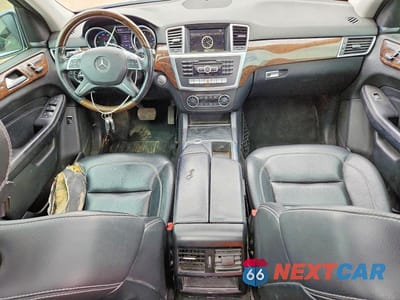 Zdjęcie 8 z 11 samochodu: 2012 MERCEDES-BENZ ML 350 BLUETEC VIN:4JGDA2EB8CA017322 - miniatura
