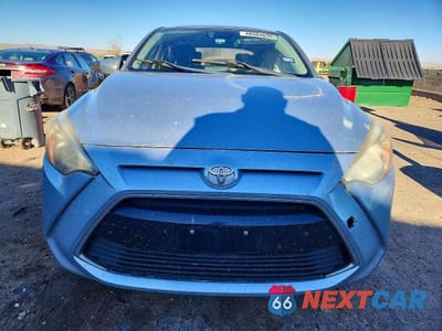Piąte zdjęcie samochodu w środku: 2018 TOYOTA YARIS IA BASE VIN:3MYDLBYV6JY321747 - miniatura