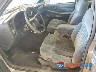 Zdjęcie 7 z 12 samochodu: 2000 CHEVROLET S TRUCK S10 VIN:1GCCS19W3Y8286119 - miniatura