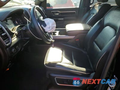 Zdjęcie 7 z 12 samochodu: 2024 RAM 1500 LARAMIE VIN:1C6RREJT2RN218709 - miniatura