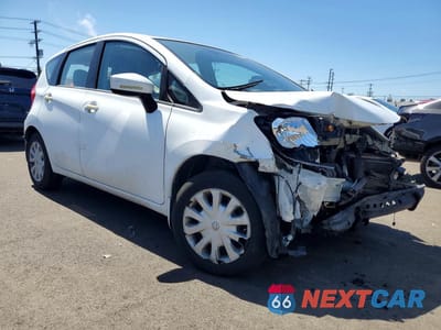 Czwarte zdjęcie samochodu z boku: 2015 NISSAN VERSA NOTE SV VIN:3N1CE2CP3FL417100 - miniatura