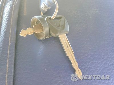 Zdjęcie 8 z 9 samochodu: 2025 HONDA CRF300 LRA VIN:MLHND1648S5401728 - miniatura