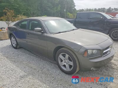 Czwarte zdjęcie samochodu z boku: 2010 DODGE CHARGER R VIN:2B3CA5CT7AH136010 - miniatura