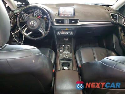 Zdjęcie 8 z 11 samochodu: 2018 MAZDA 3 TOURING VIN:3MZBN1L33JM262158 - miniatura