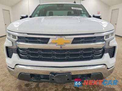 Piąte zdjęcie samochodu w środku: 2026 CHEVROLET SILVERADO K1500 LT VIN:1GCUKDED4TZ133522 - miniatura