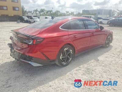Trzecie zdjęcie samochodu z tyłu: 2024 HYUNDAI SONATA SEL VIN:KMHL14JAXRA360467 - miniatura