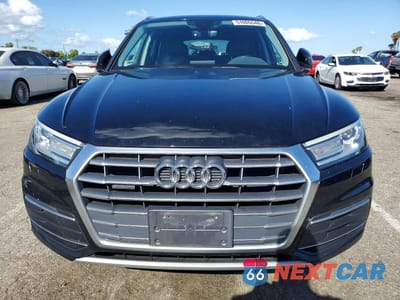 Piąte zdjęcie samochodu w środku: 2018 AUDI Q5 PREMIUM VIN:WA1ANAFY6J2184904 - miniatura