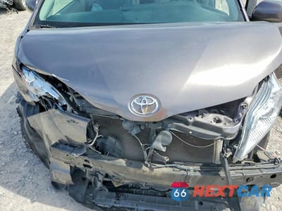 Zdjęcie 12 z 12 samochodu: 2015 TOYOTA SIENNA LE 8-PASSENGER VIN:5TDKK3DC3FS630836 - miniatura