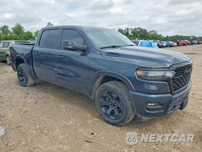 Czwarte zdjęcie samochodu z boku: 2025 RAM 1500 BIG HORN VIN:1C6RREFG0SN735136 - miniatura
