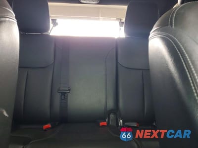 Zdjęcie 10 z 13 samochodu: 2018 JEEP WRANGLER UNLIMITED SAHARA VIN:1C4BJWEG9JL868416 - miniatura
