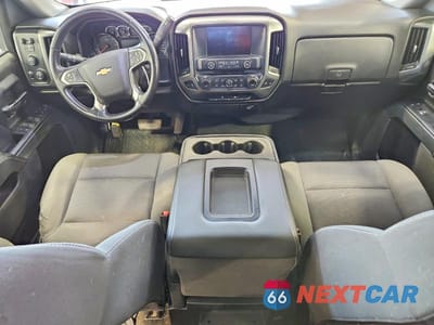 Zdjęcie 8 z 11 samochodu: 2018 CHEV SILVERADO K1500 LT VIN:3GCUKREC8JG359872 - miniatura