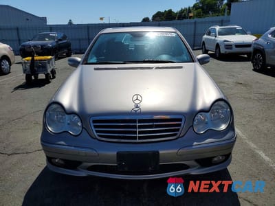 Piąte zdjęcie samochodu w środku: 2006 MERCEDES-BENZ C 230 VIN:WDBRF52H26A849246 - miniatura