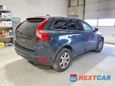 Trzecie zdjęcie samochodu z tyłu: 2012 VOLVO XC60 3.2 VIN:YV4940DZ5C2307206 - miniatura