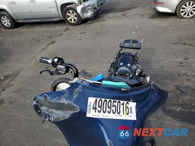 Piąte zdjęcie samochodu w środku: 2012 HARLEY-DAVIDSON FLHX STREET GLIDE VIN:1HD1KBM13CB687012 - miniatura