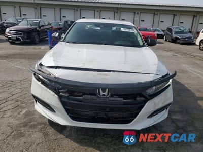 Piąte zdjęcie samochodu w środku: 2019 HONDA ACCORD EXL VIN:1HGCV2F54KA021963 - miniatura