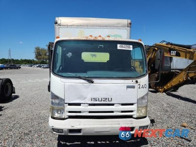 Piąte zdjęcie samochodu w środku: 2011 ISUZU NPR BOX TRUCK VIN:JALC4W160B7001407 - miniatura