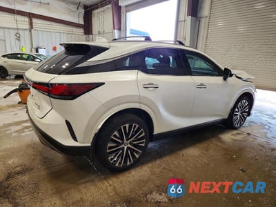 Trzecie zdjęcie samochodu z tyłu: 2024 LEXUS RX 350H PREMIUM+ VIN:2T2BBMCA3RC055507 - miniatura
