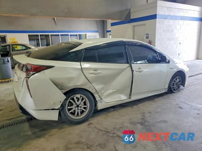 Trzecie zdjęcie samochodu z tyłu: 2017 TOYOTA PRIUS THREE VIN:JTDKARFU4H3542989 - miniatura