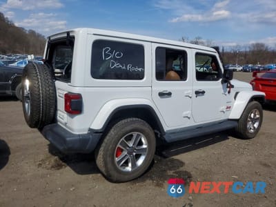 Trzecie zdjęcie samochodu z tyłu: 2020 JEEP WRANGLER UNLIMITED SAHARA VIN:1C4HJXEN5LW308585 - miniatura