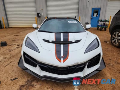 Piąte zdjęcie samochodu w środku: 2026 CHEVROLET CORVETTE ZR1 3LZ VIN:1G1YJ2D70T5800445 - miniatura
