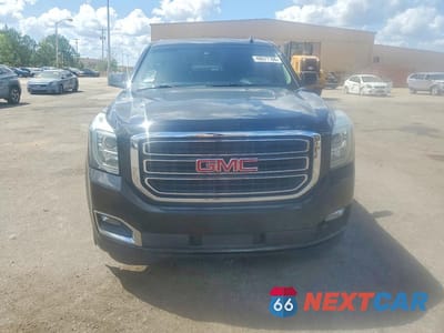 Piąte zdjęcie samochodu w środku: 2017 GMC YUKON XL C1500 SLT VIN:1GKS1GKC5HR178116 - miniatura