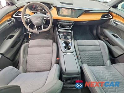 Zdjęcie 8 z 13 samochodu: 2023 AUDI E-TRON GT PREMIUM PLUS VIN:WAUFJBFW8P7004987 - miniatura