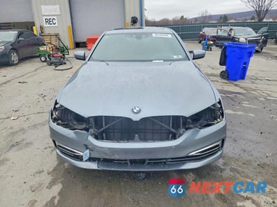 Piąte zdjęcie samochodu w środku: 2019 BMW 530XE VIN:WBAJB1C56KB376282 - miniatura