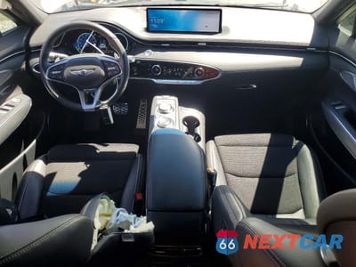 Zdjęcie 8 z 12 samochodu: 2023 GENESIS GV70 2.5T STANDARD VIN:KMUMADTB2PU096328 - miniatura
