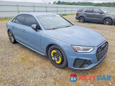 Czwarte zdjęcie samochodu z boku: 2022 AUDI S4 PREMIUM PLUS VIN:WAUB4AF46NA036271 - miniatura