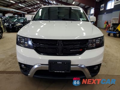 Piąte zdjęcie samochodu w środku: 2018 DODGE JOURNEY CROSSROAD VIN:3C4PDDGG2JT278237 - miniatura