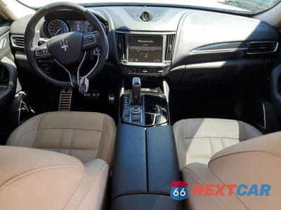 Zdjęcie 8 z 13 samochodu: 2022 MASERATI LEVANTE BASE VIN:ZN661XUA2NX398537 - miniatura