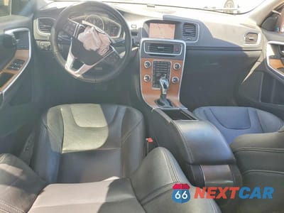 Zdjęcie 8 z 12 samochodu: 2017 VOLVO S60 PLATINUM VIN:LYV402HM5HB149975 - miniatura