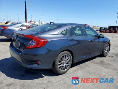 Trzecie zdjęcie samochodu z tyłu: 2018 HONDA CIVIC EXL VIN:JHMFC1F70JX027895 - miniatura