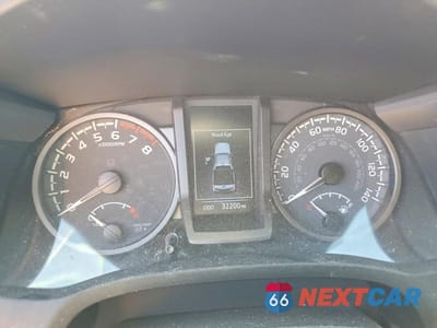Zdjęcie 9 z 12 samochodu: 2023 TOYOTA TACOMA TRD OFF-ROAD VIN:3TMCZ5AN1PM587326 - miniatura