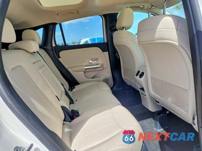 Zdjęcie 11 z 13 samochodu: 2021 MERCEDES-BENZ GLA 250 VIN:W1N4N4GB5MJ191019 - miniatura