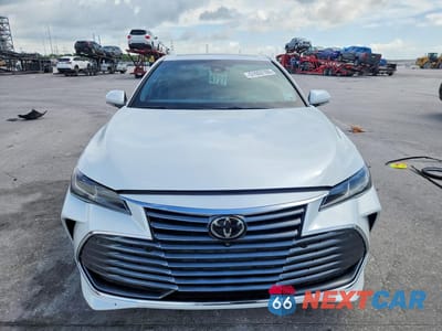 Piąte zdjęcie samochodu w środku: 2020 TOYOTA AVALON LIMITED VIN:4T1DZ1FB8LU047386 - miniatura