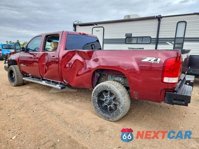 Drugie zdjęcie samochodu z przodu: 2008 GMC SIERRA K3500 VIN:1GTHK33648F142584 - miniatura