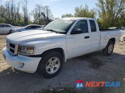 2010 DODGE DAKOTA SXT 1D7CE3BKXAS151079 - główne zdjęcie licytacji z USA - miniatura