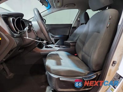 Zdjęcie 7 z 12 samochodu: 2015 KIA OPTIMA LX VIN:KNAGM4A7XF5540695 - miniatura
