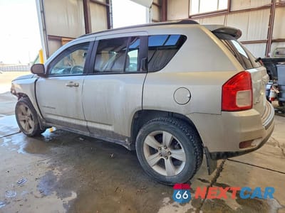 Drugie zdjęcie samochodu z przodu: 2012 JEEP COMPASS VIN:1C4NJDAB6CD655299 - miniatura