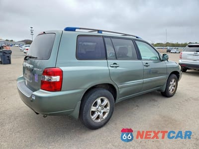 Trzecie zdjęcie samochodu z tyłu: 2006 TOYOTA HIGHLANDER BASE VIN:JTEDP21A560092341 - miniatura